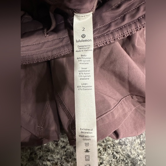 Lululemon Track That Short *5" - Picture 4 of 6